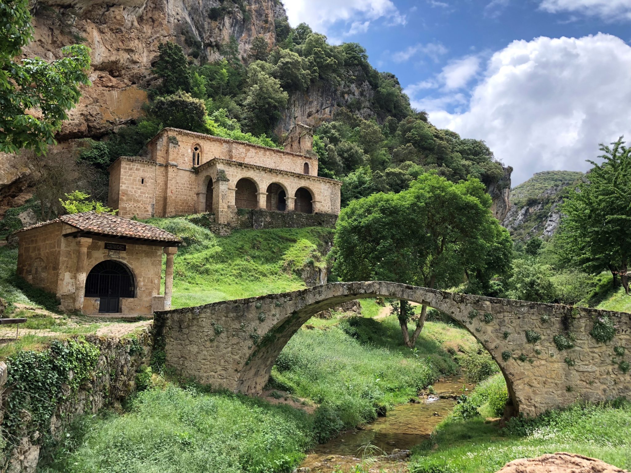 FRÍAS, OÑA Y POZA DE LA SAL; 3 TESOROS DE LA PROVINCIA DE BURGOS Casa